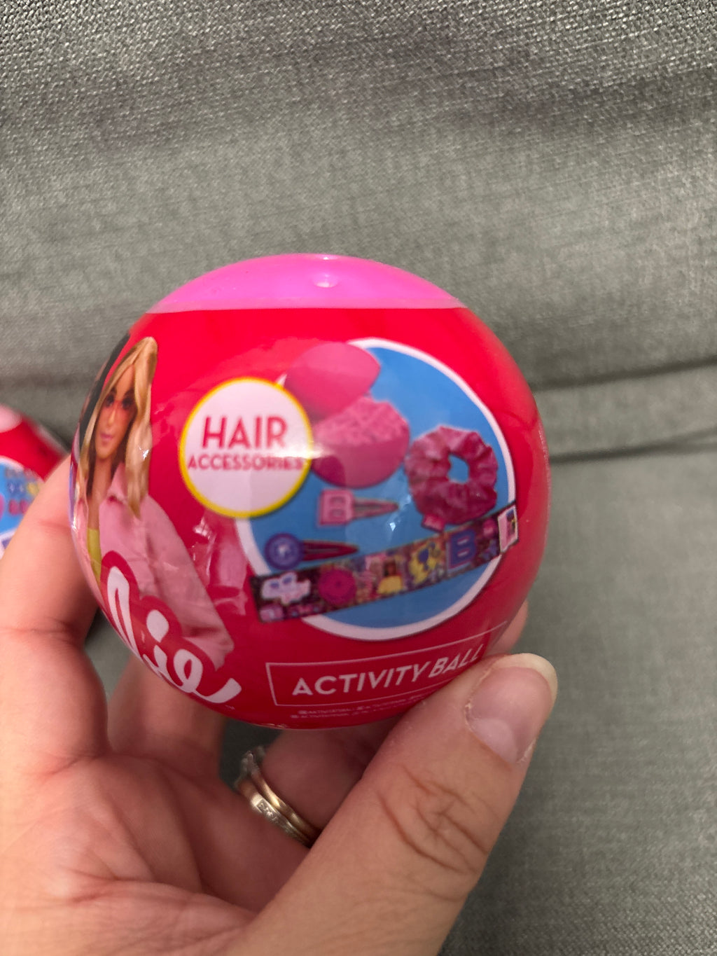 Barbie surprise activity balls