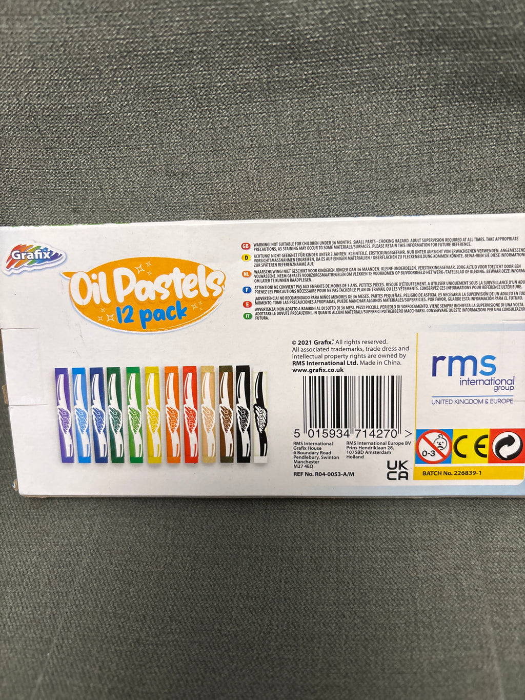 Grafix 12 pack oil pastels