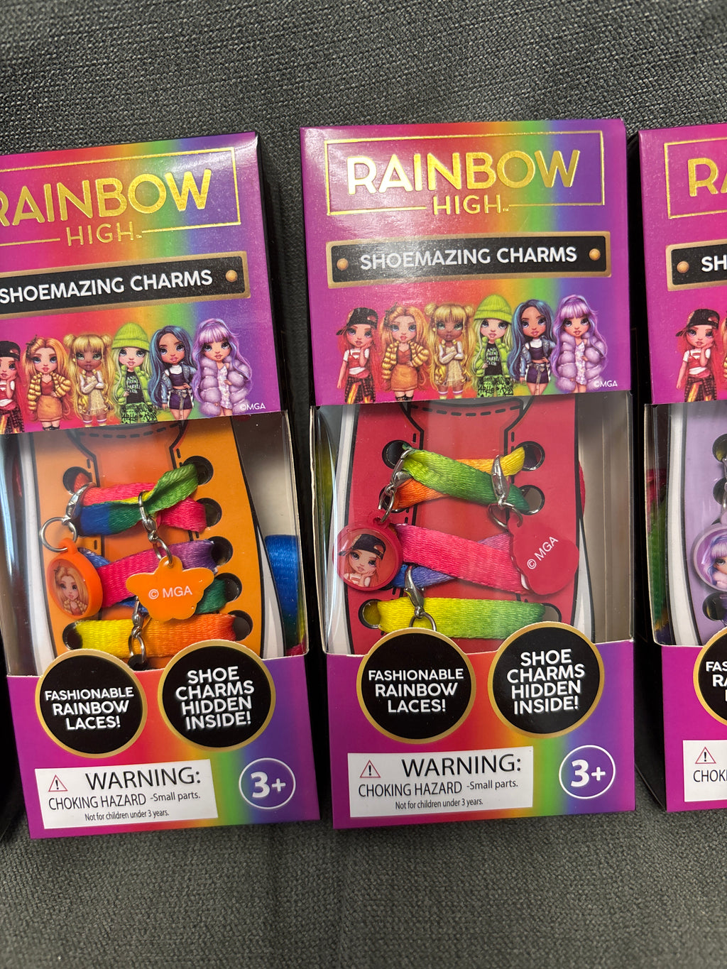 Rainbow high shoemazing charms