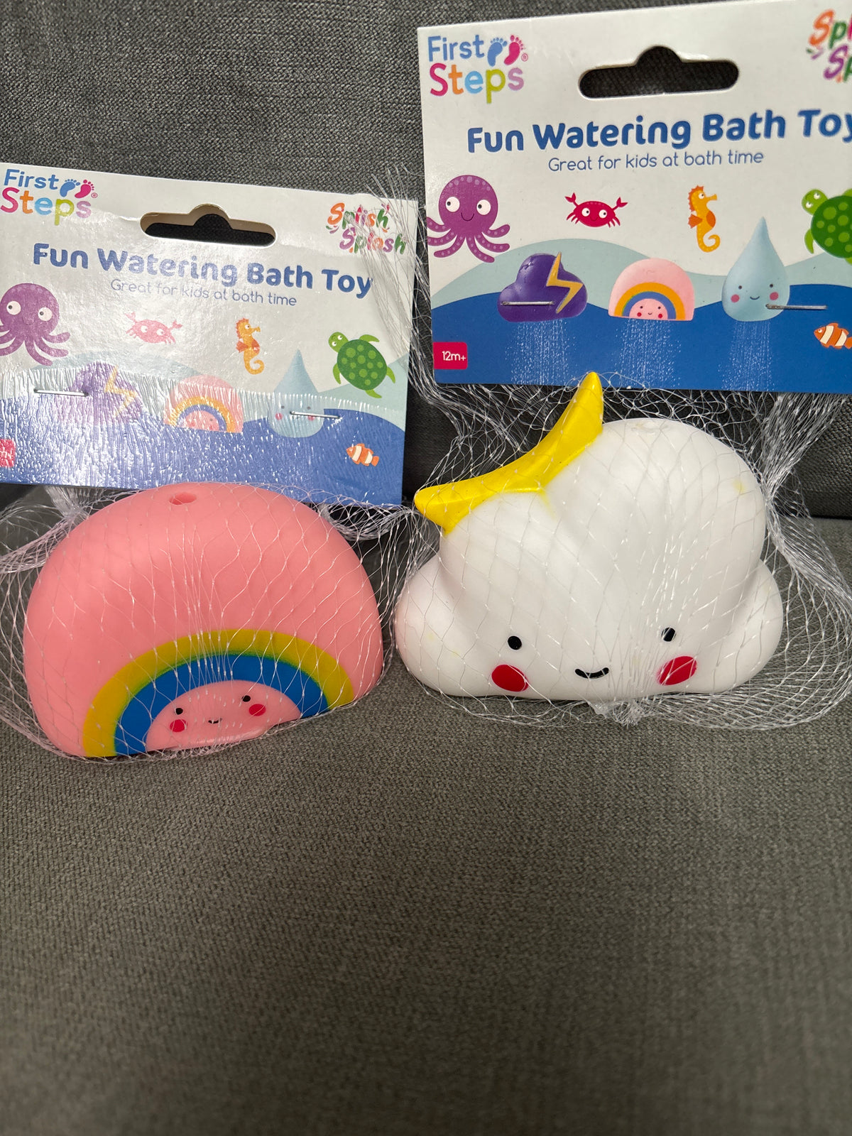 Fun watering bath toy